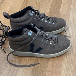 Veja Women’s Taupe and Navy High-Top Sneakers